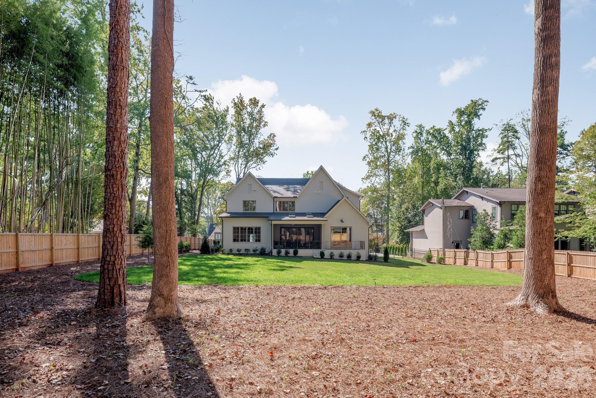 Wonderwood Dr, Charlotte, NC 28211