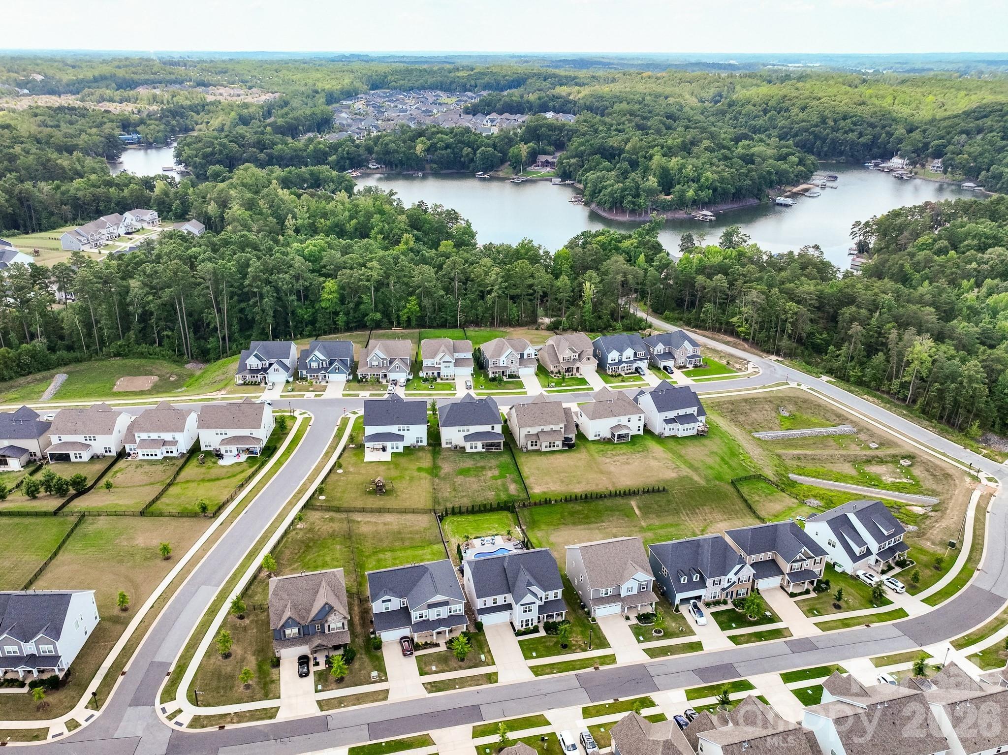 Shallow Ridge Rd, Charlotte, NC 28278