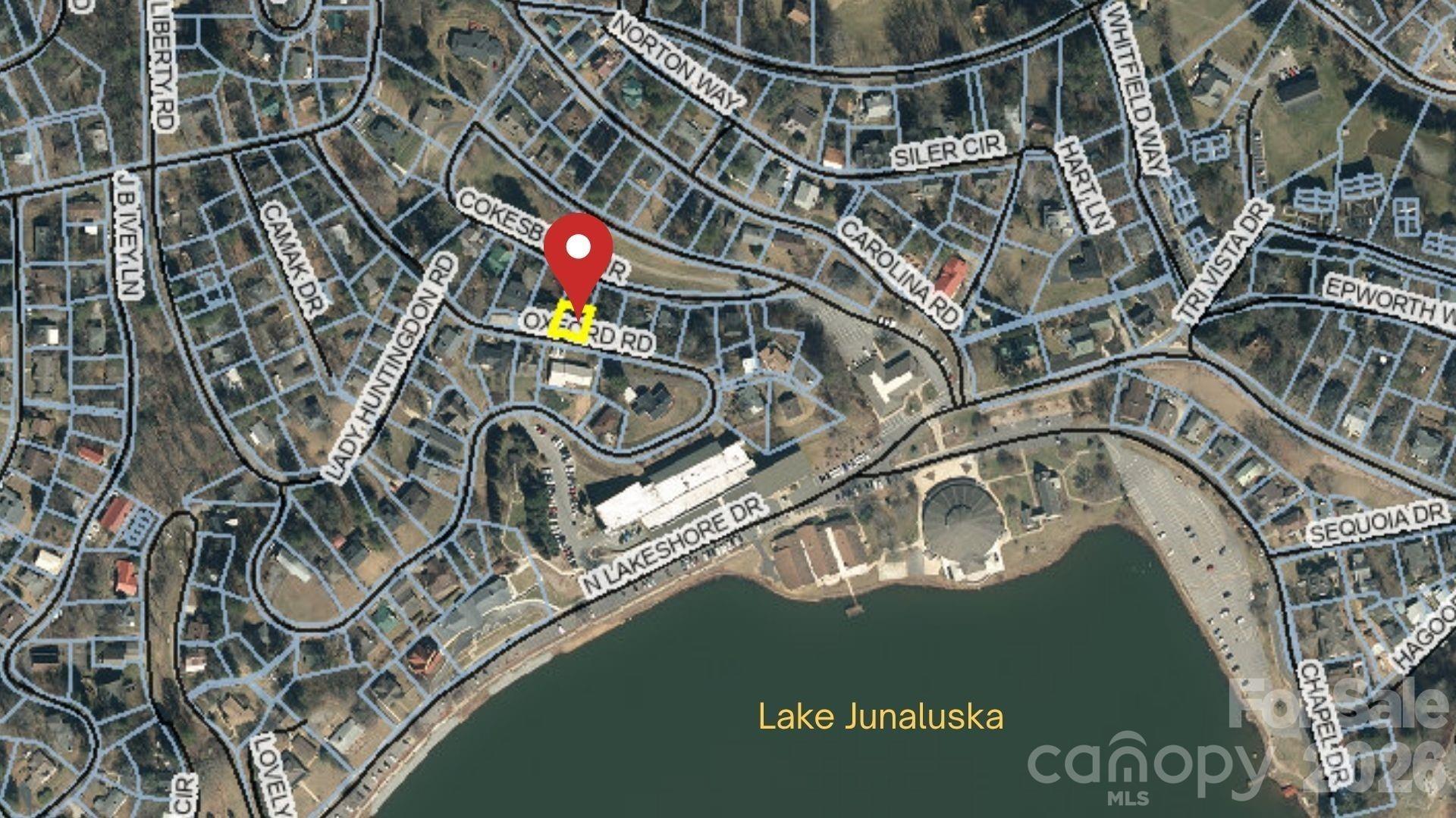 Oxford Rd, Lake Junaluska, NC 28745