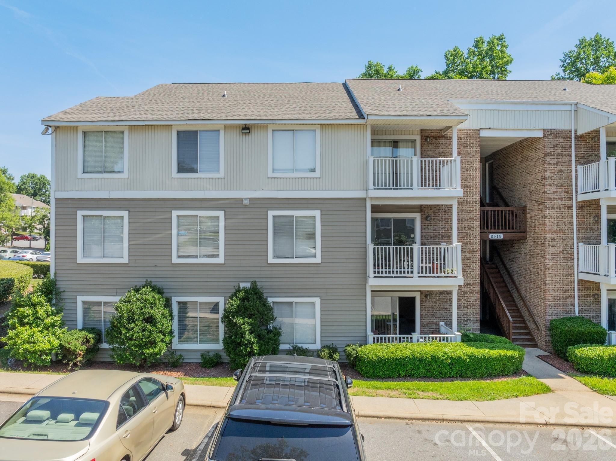 University Terrace Dr, Charlotte, NC 28262
