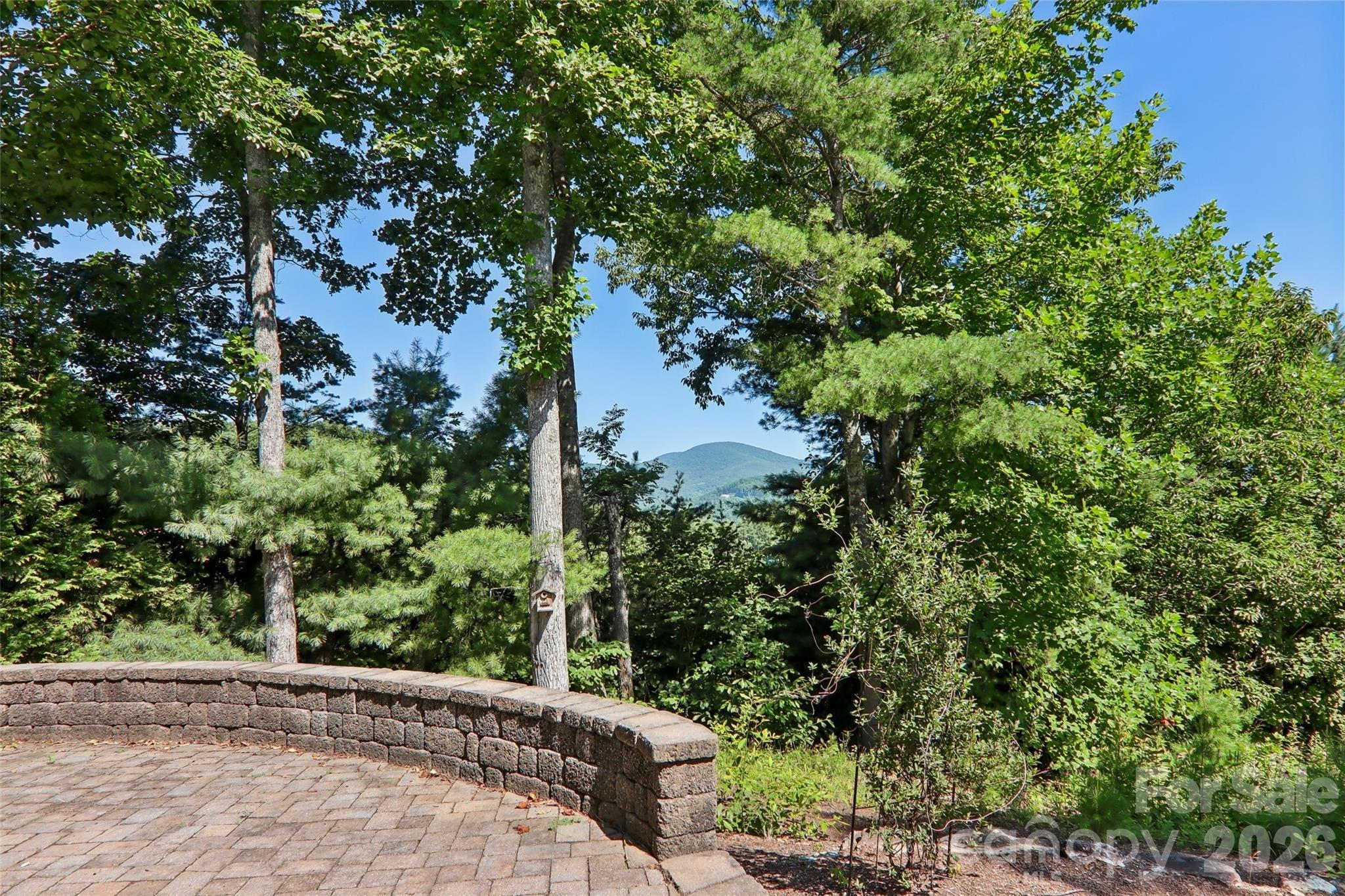 Silverglen Way, Hendersonville, NC 28792