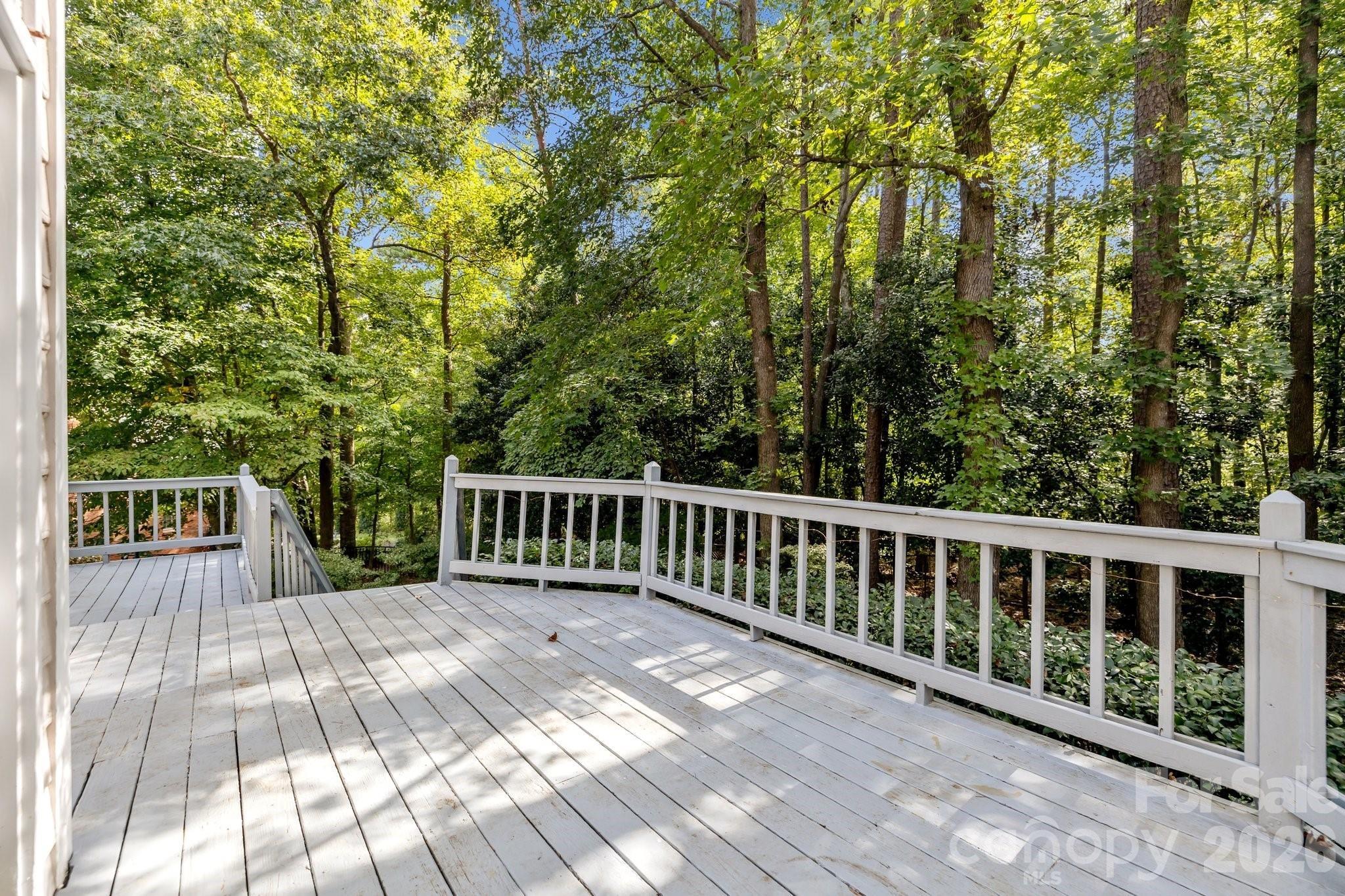 N Brackenbury Ln, Charlotte, NC 28270