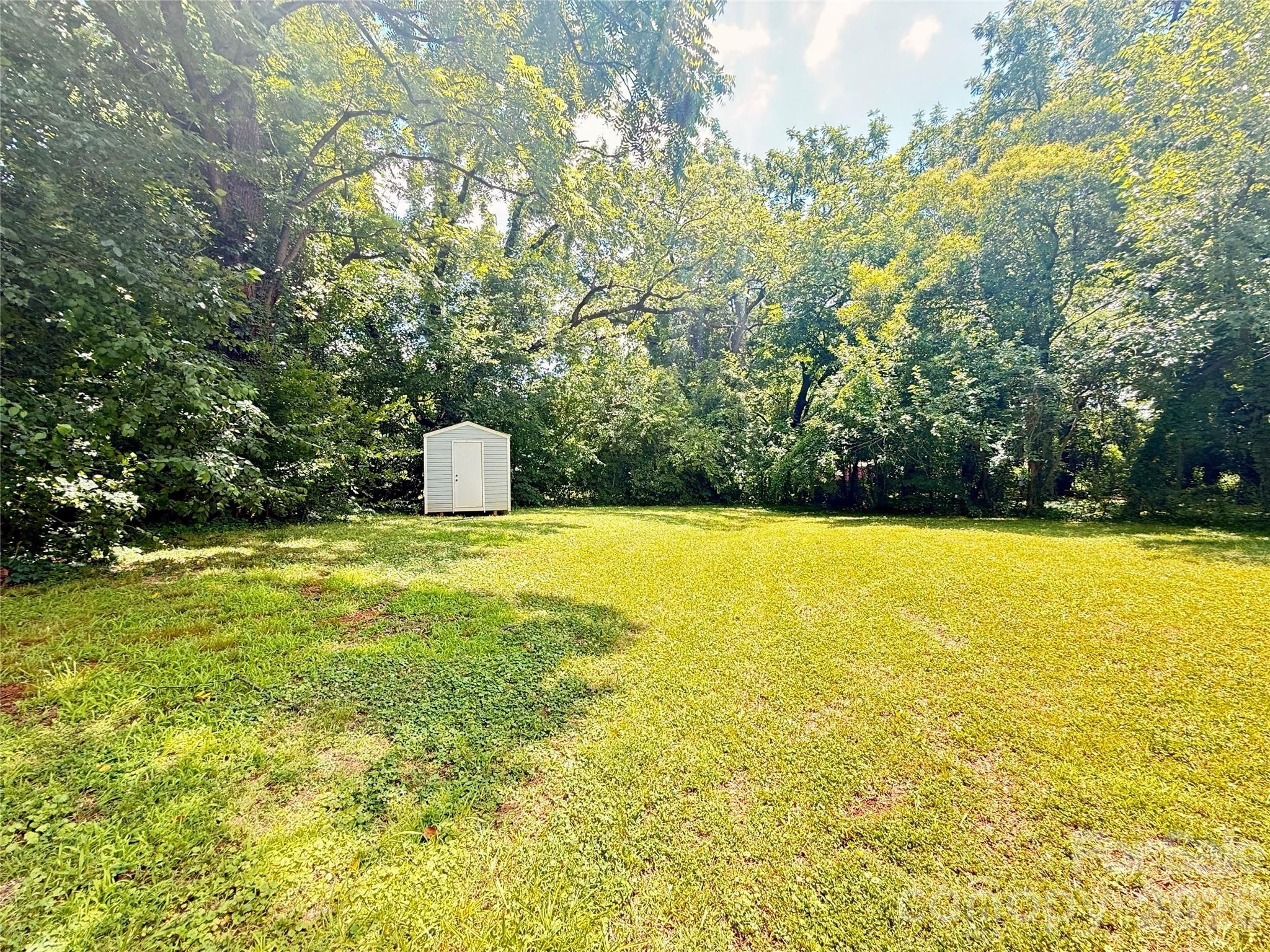 Julia Ave, Charlotte, NC 28206