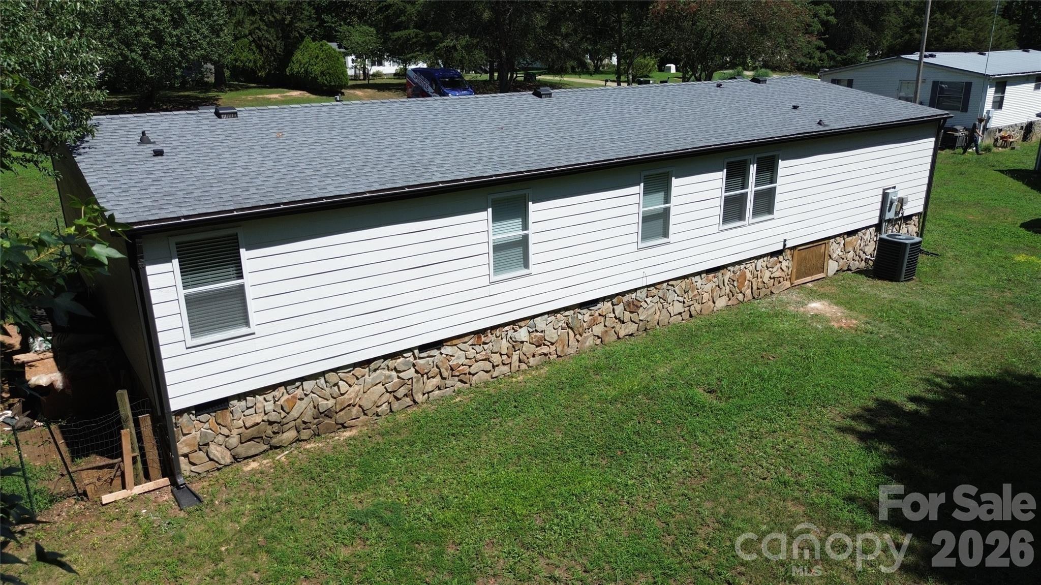 Woodstream Dr, Maiden, NC 28650