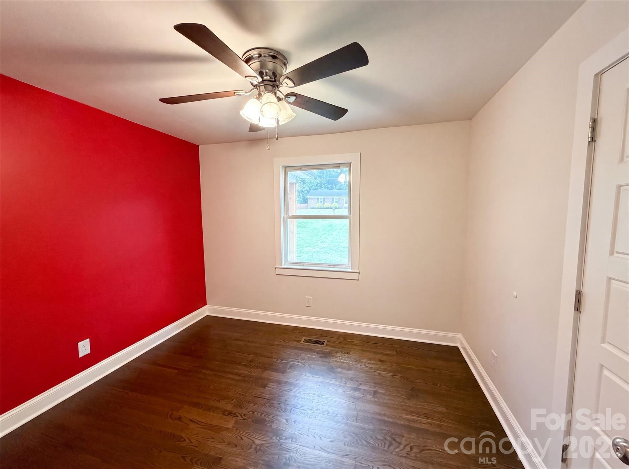Rowe St, Gastonia, NC 28056