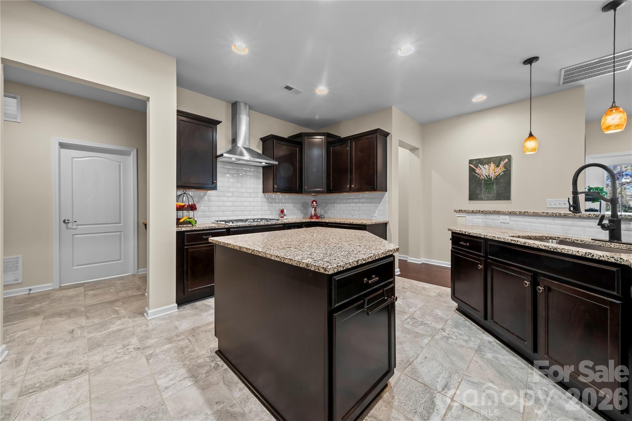 Union Square Dr, Huntersville, NC 28078