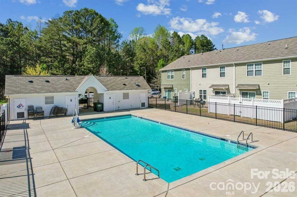 Marygrove Ct, Charlotte, NC 28213