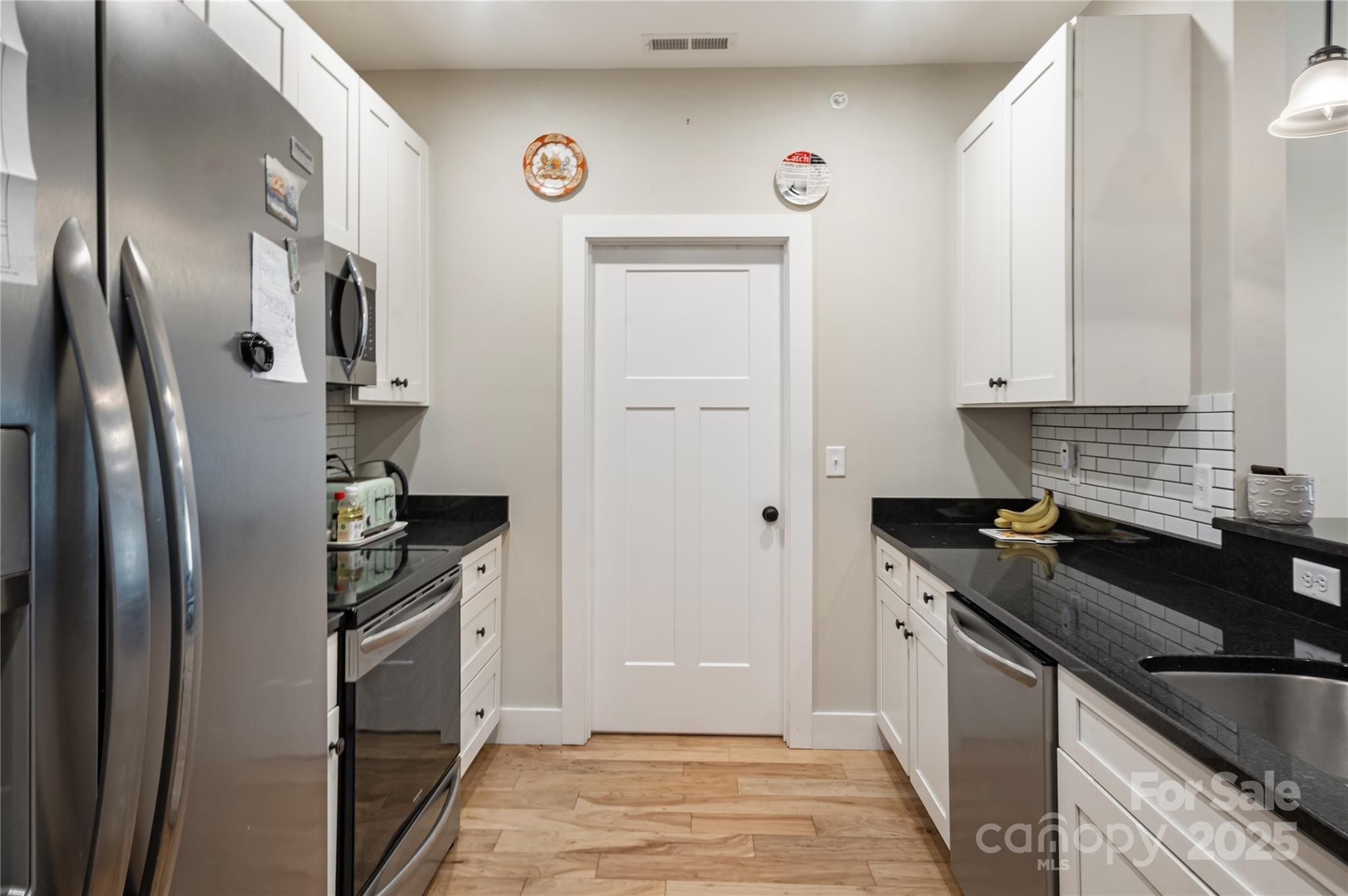 Foxden Dr, Fletcher, NC 28732