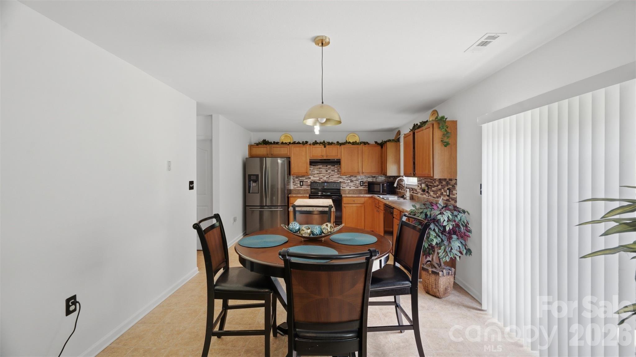 Austin Dekota Dr, Charlotte, NC 28269