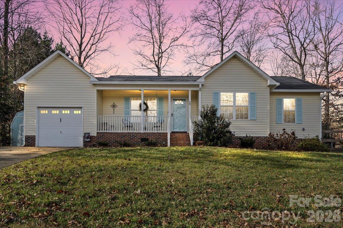 Meadow Glen Dr, Troutman, NC 28166