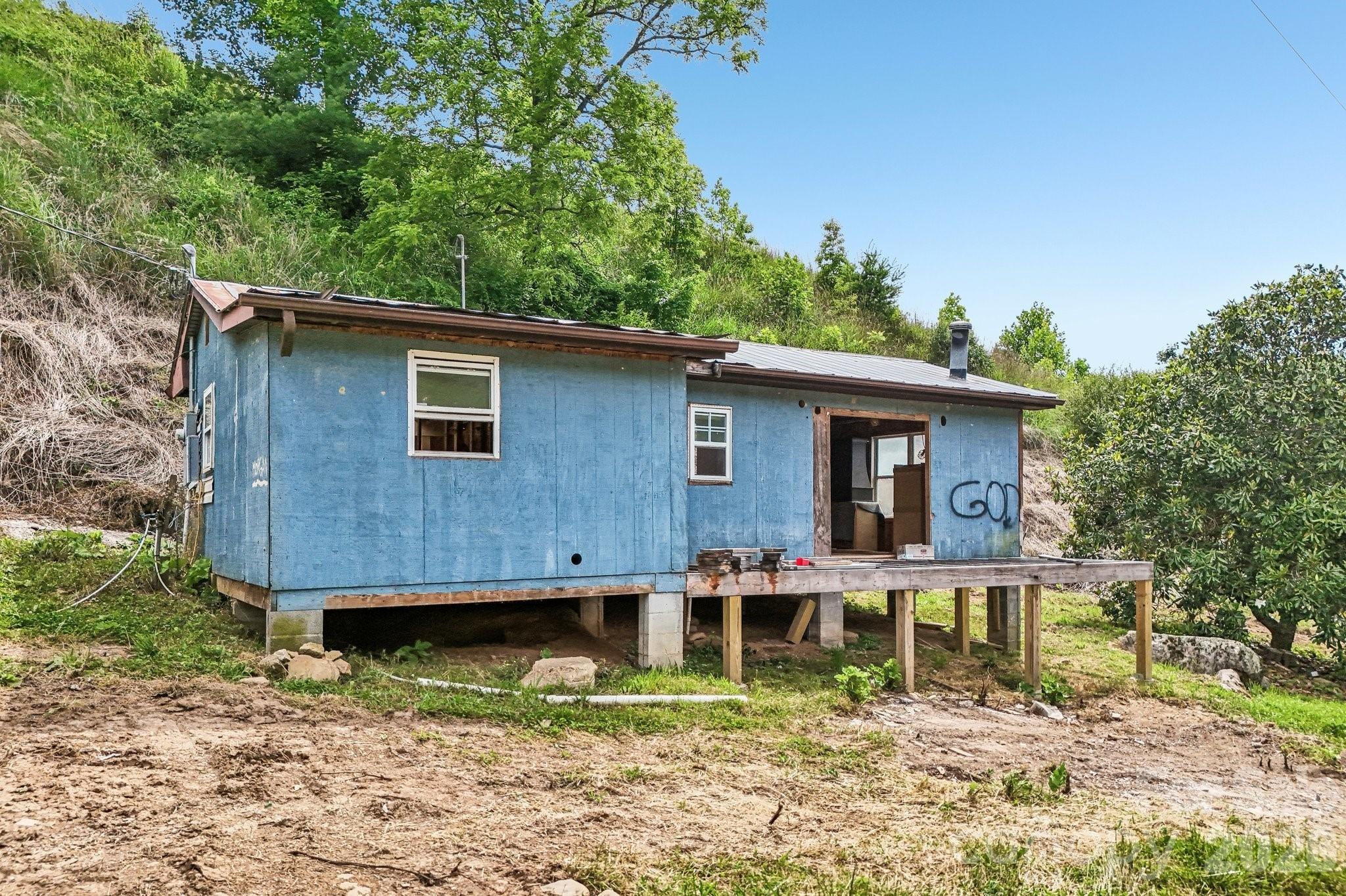 Morgan Branch Rd, Marshall, NC 28753