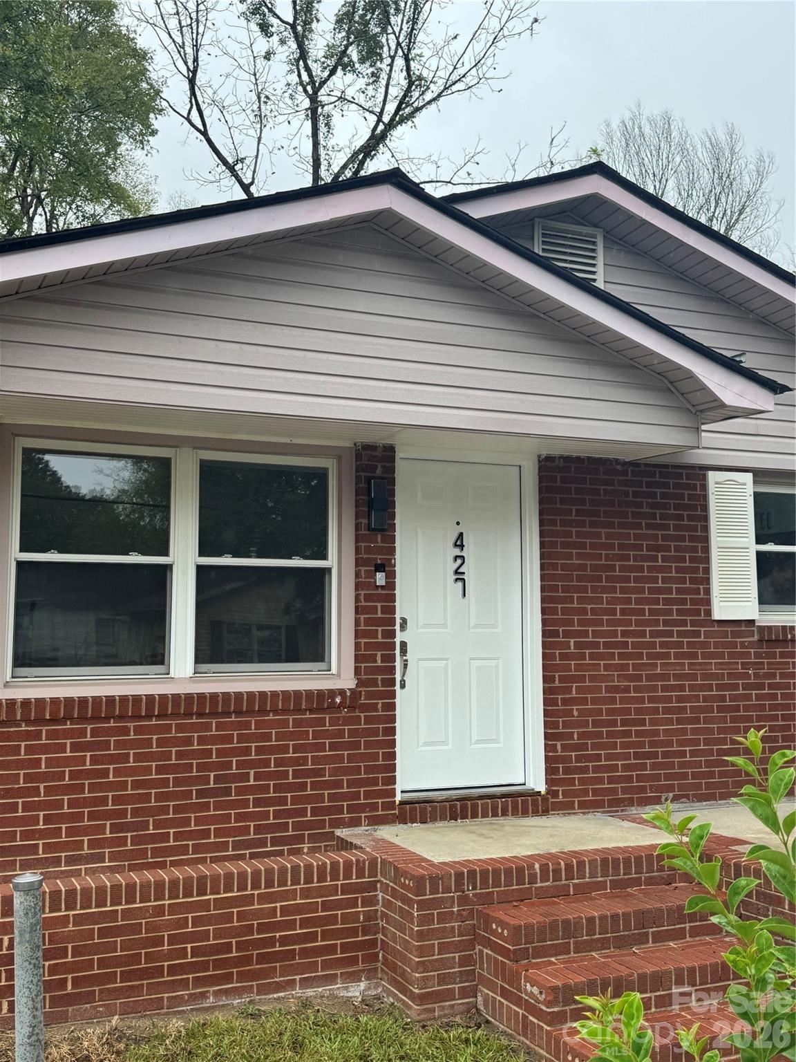 Clinton Ave, Lancaster, SC 29720
