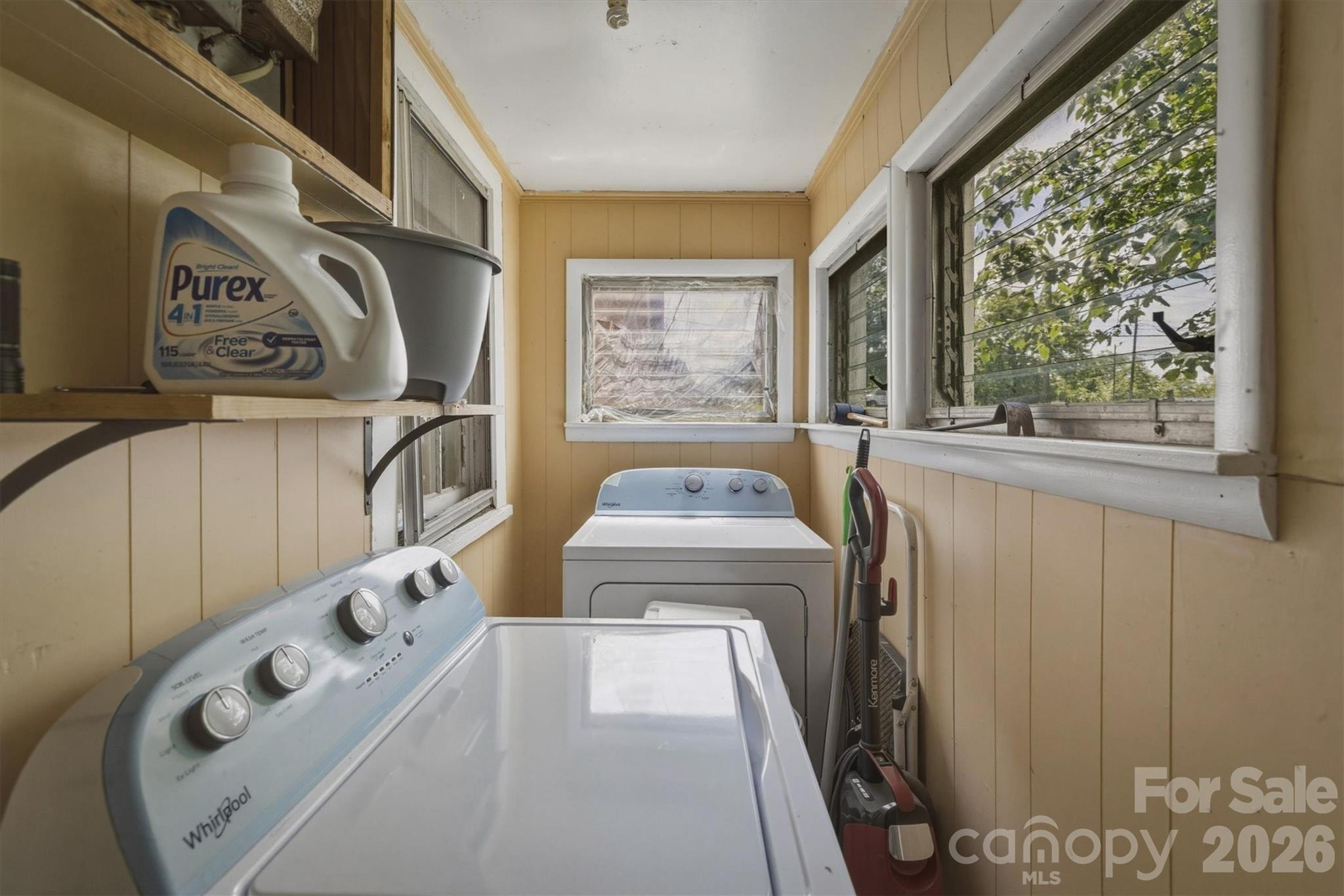3rd Ave Sw, Hickory, NC 28602