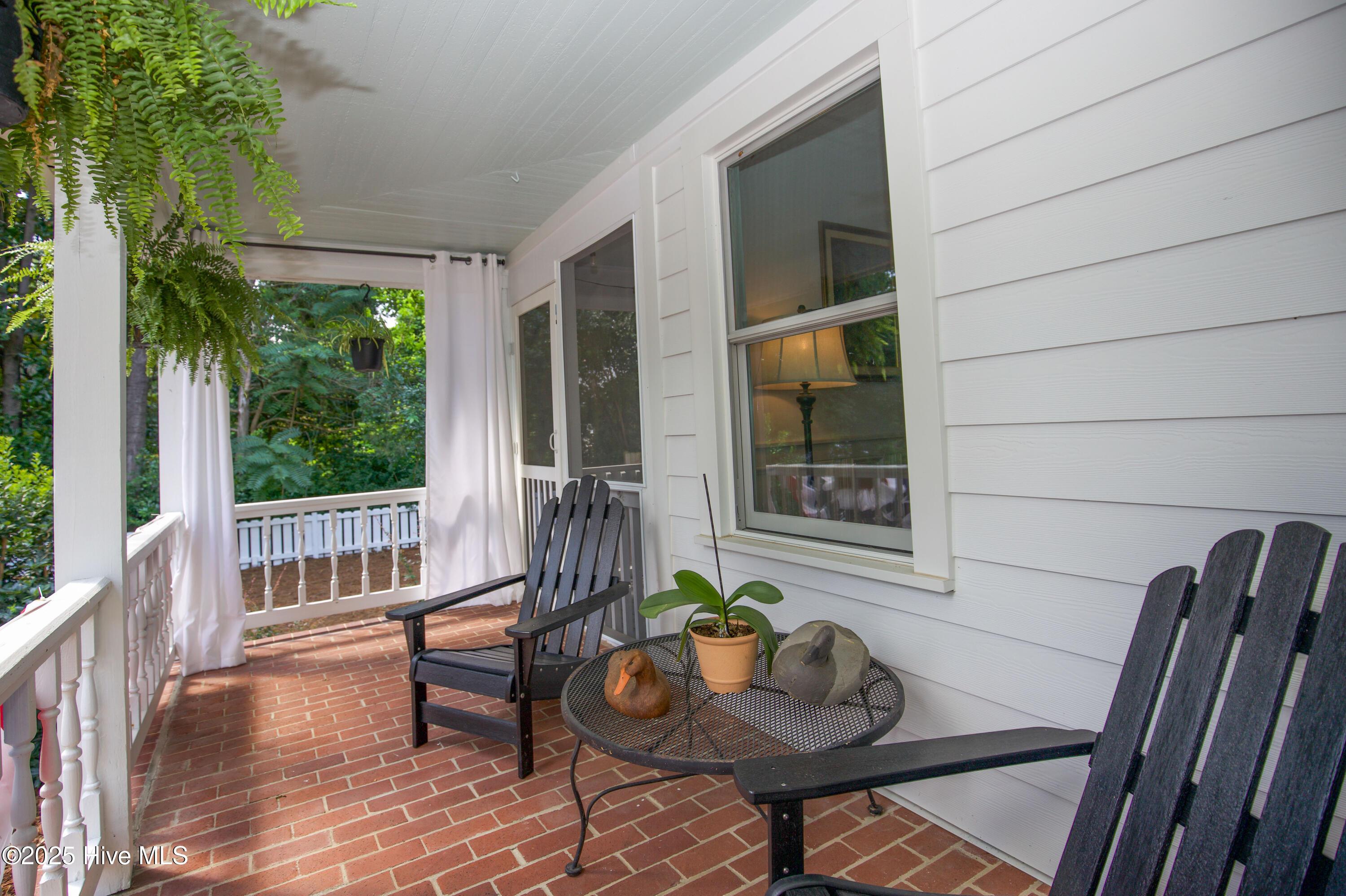 W Connecticut Ave, Southern Pines, NC 28387