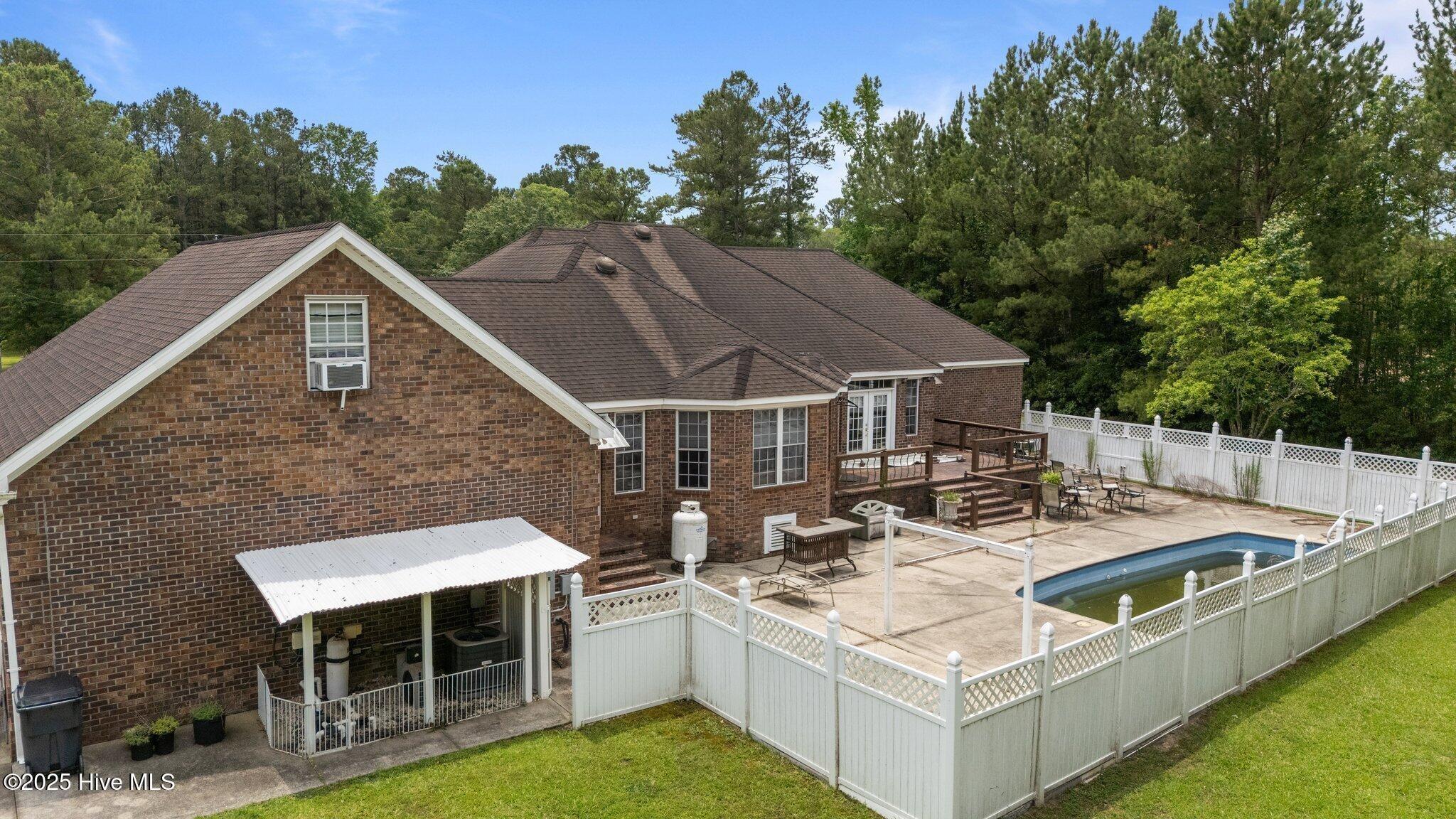 Seven Creeks Hwy, Tabor City, NC 28463