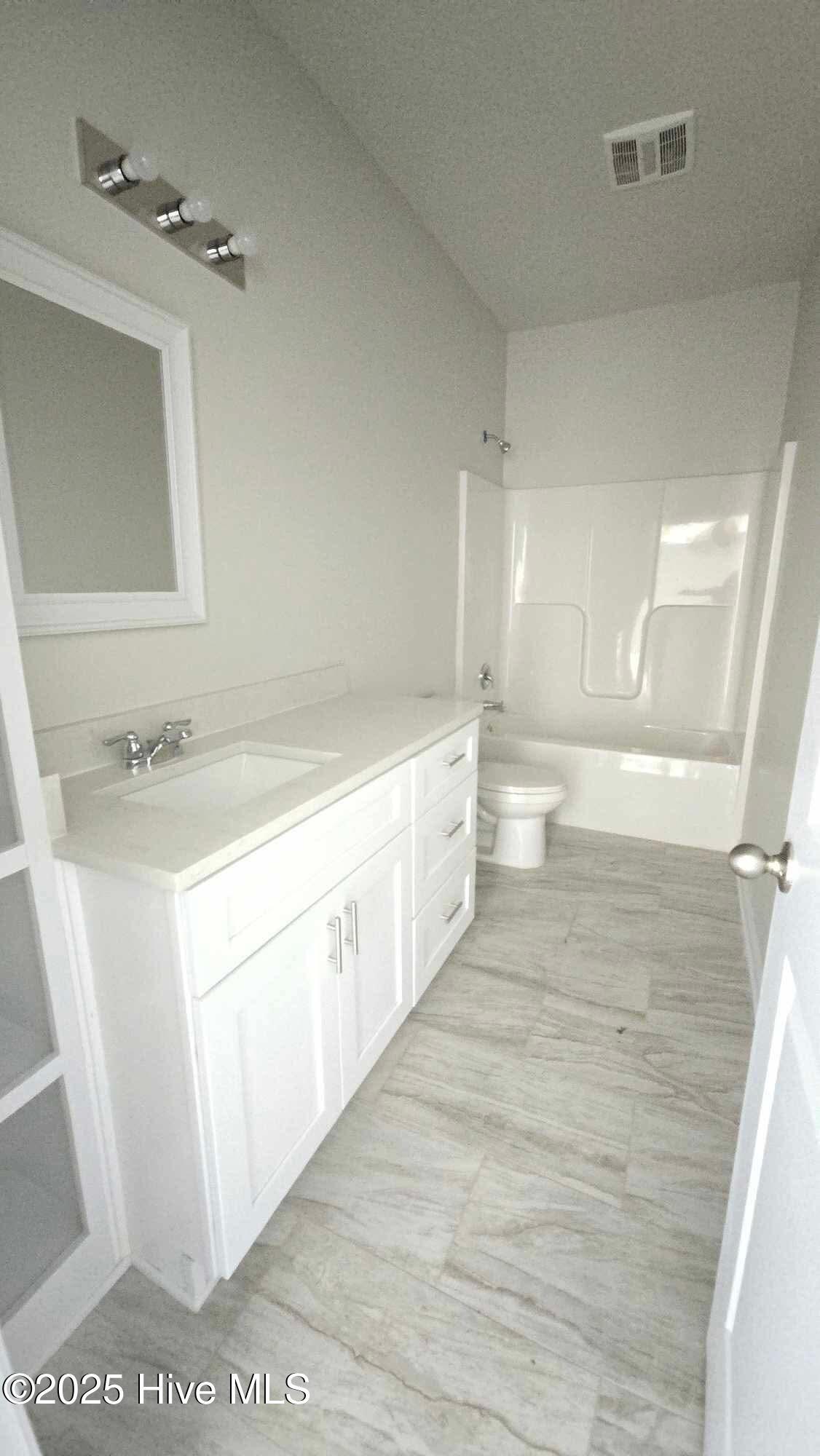 Anderson St, Tabor City, NC 28463