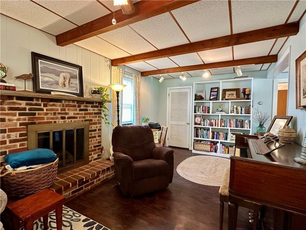 Hilton Ave, Smethport, PA 16749