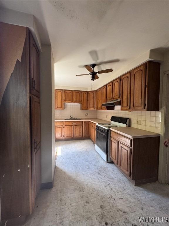 Grove Ave, Niagara Falls, NY 14305