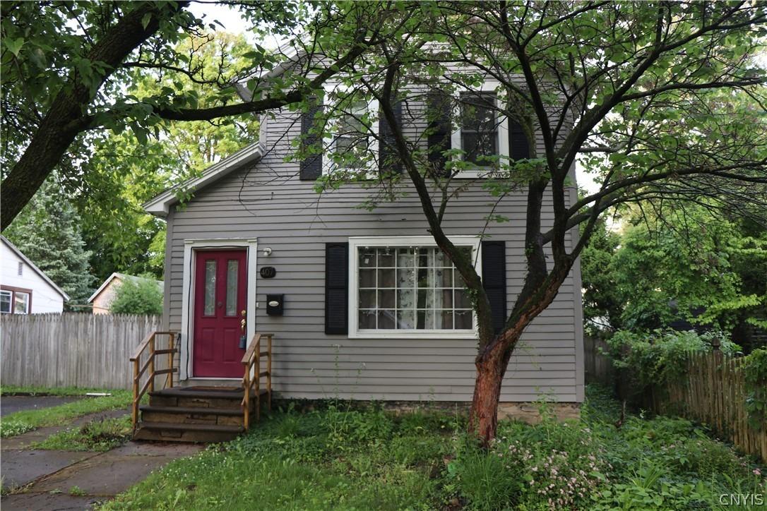Walnut St, Fayetteville, NY 13066