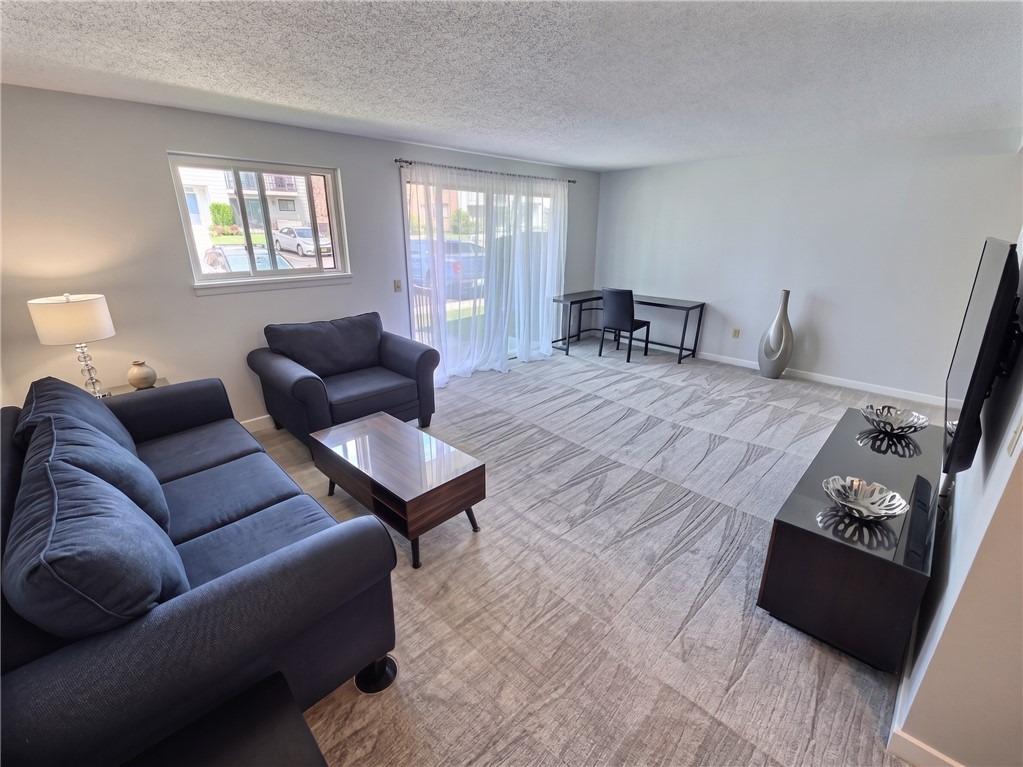 High Gate Trl, Fairport, NY 14450