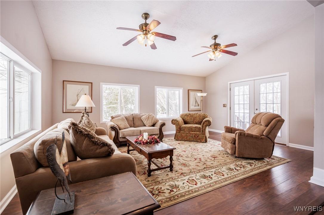 Oak St, Avon, NY 14414
