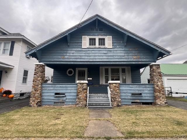 Dryden Ave, Utica, NY 13502