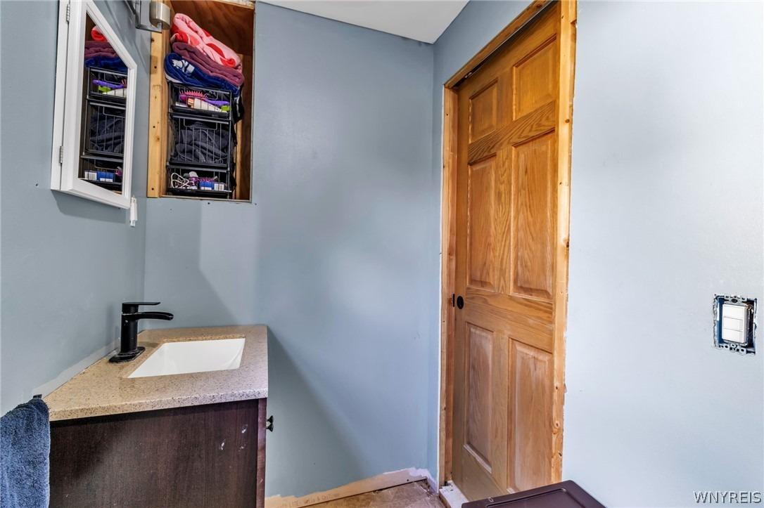 Franklin St, Sanborn, NY 14132