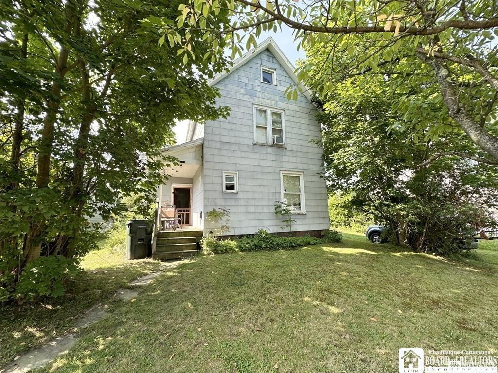 Summit Ave, Jamestown, NY 14701