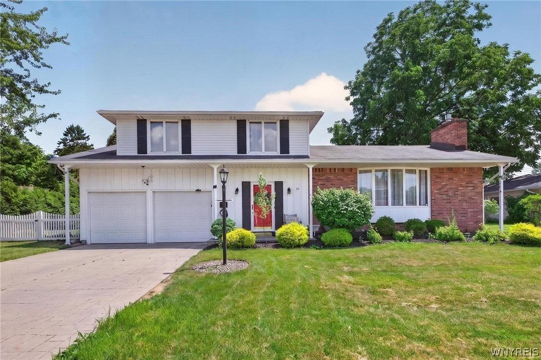 Gregory Dr, Buffalo, NY 14224