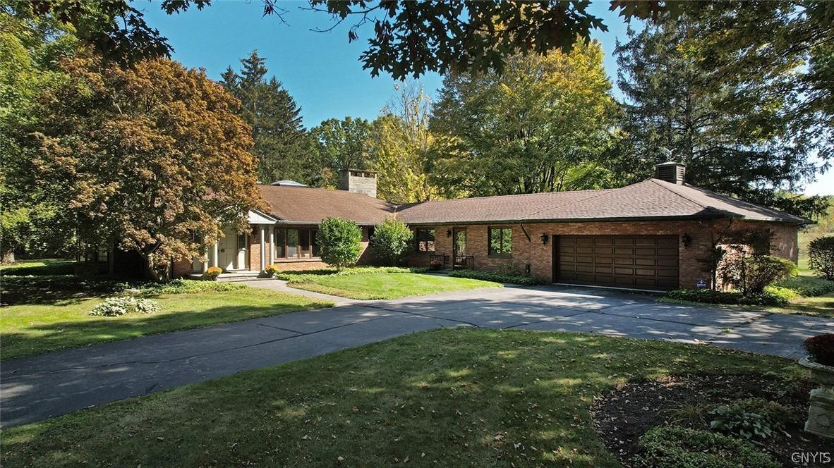 Hunt Ln, Fayetteville, NY 13066