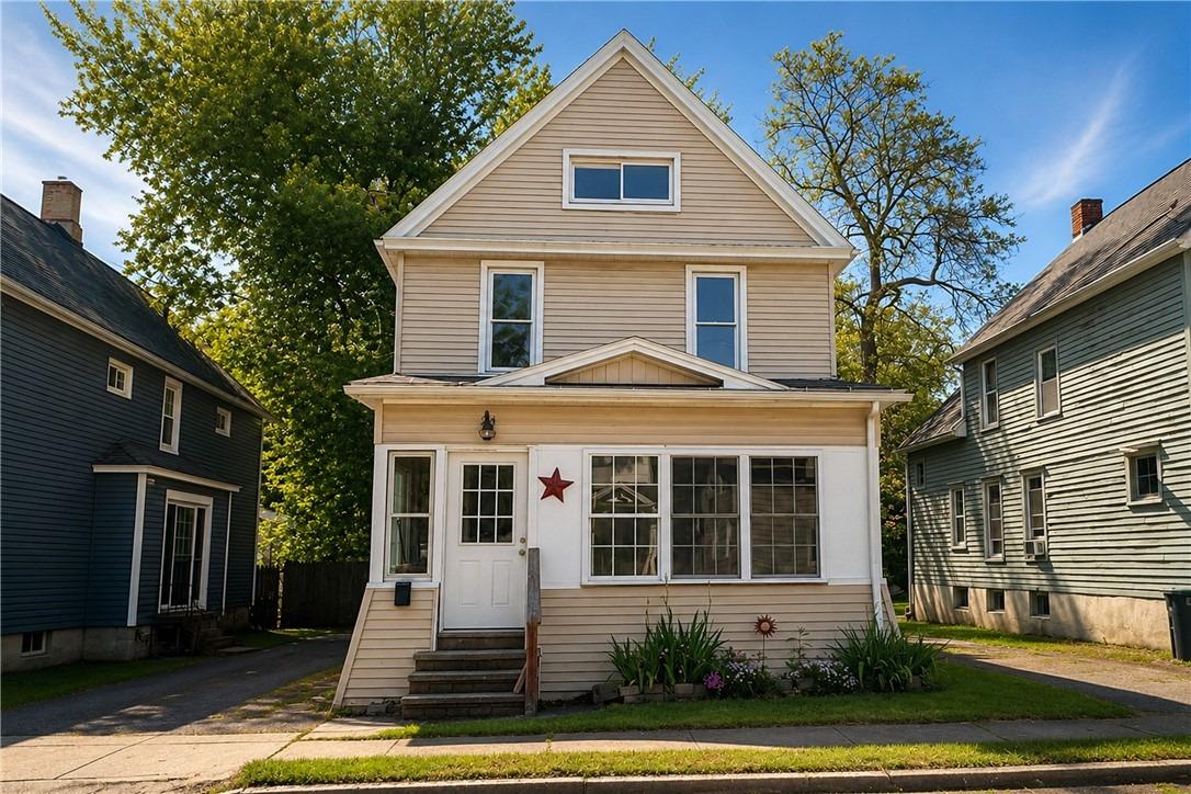 Rose St, Geneva, NY 14456