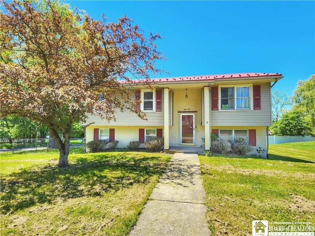 Ames Ave, Jamestown, NY 14701
