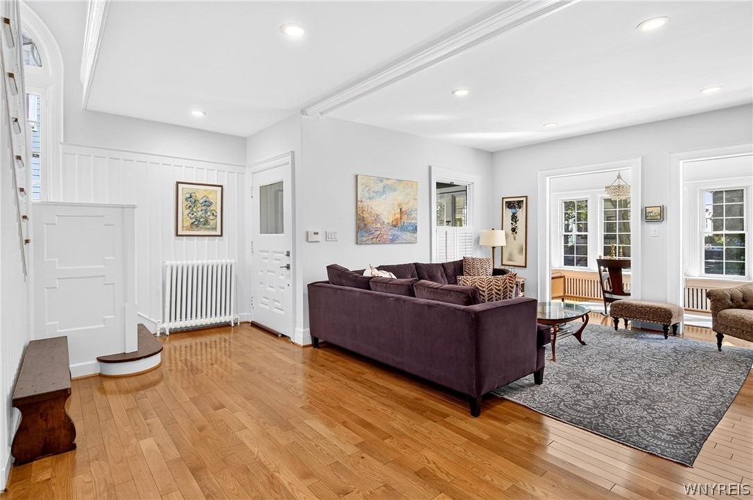 Highland Ave, Buffalo, NY 14222