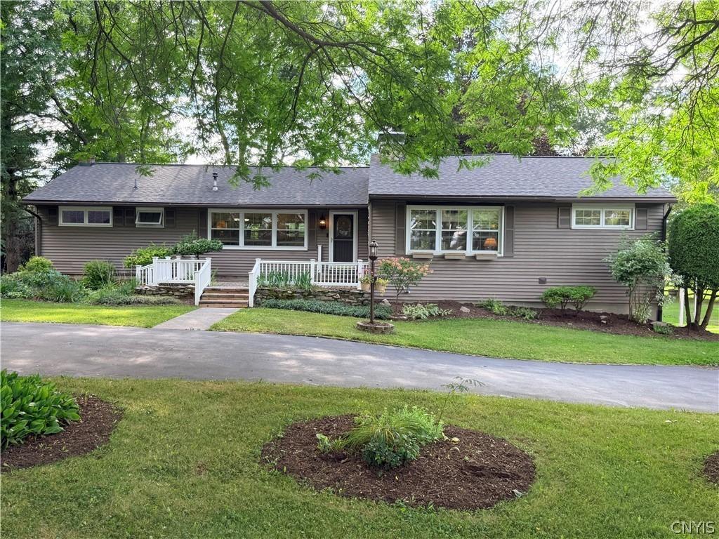 Walker Rd, Auburn, NY 13021