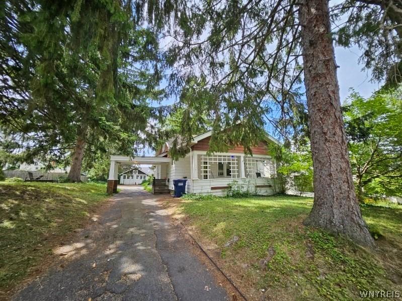 Upland Rd, Syracuse, NY 13207