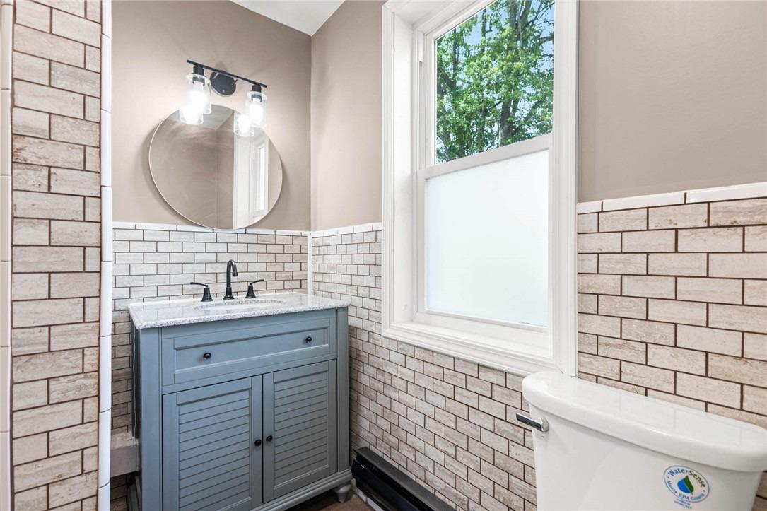 Mill St, Akron, NY 14001