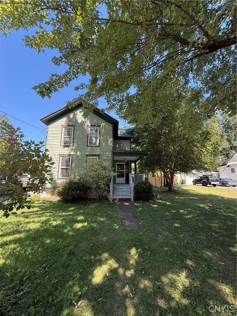 Grand St, Oneida, NY 13421