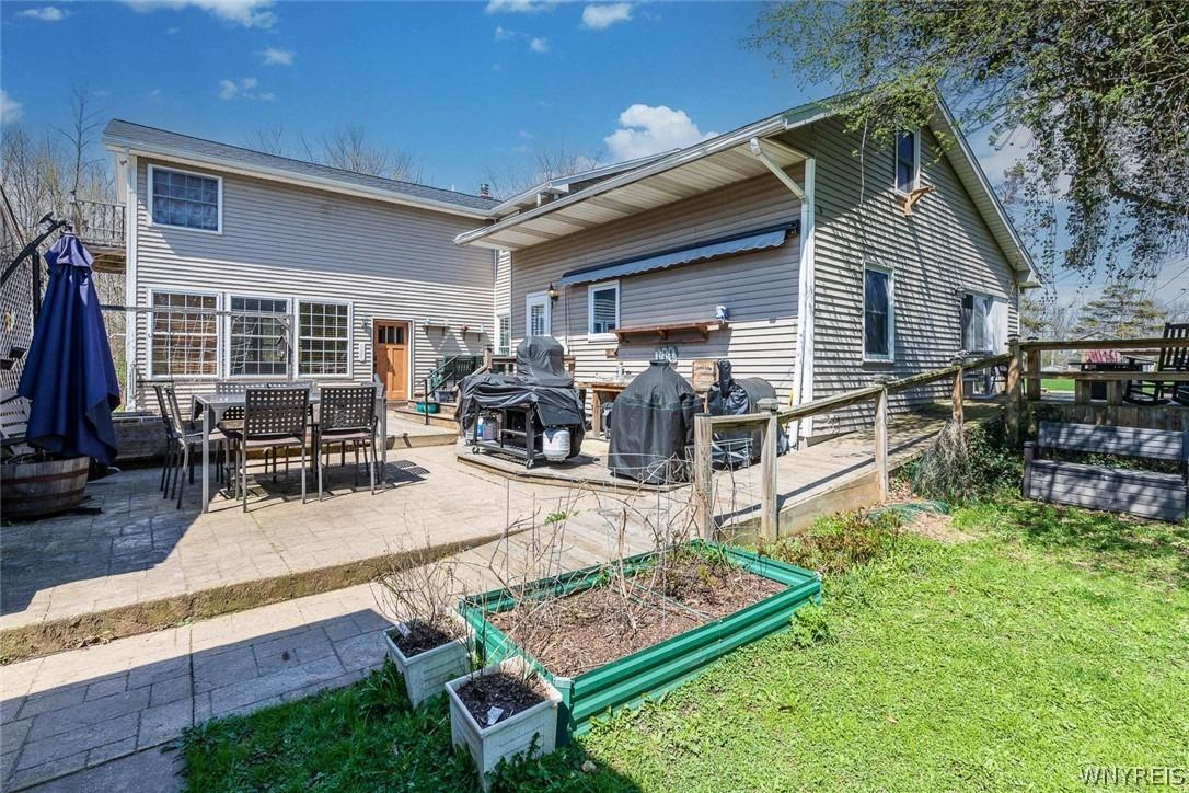 Murphy Rd, Lockport, NY 14094