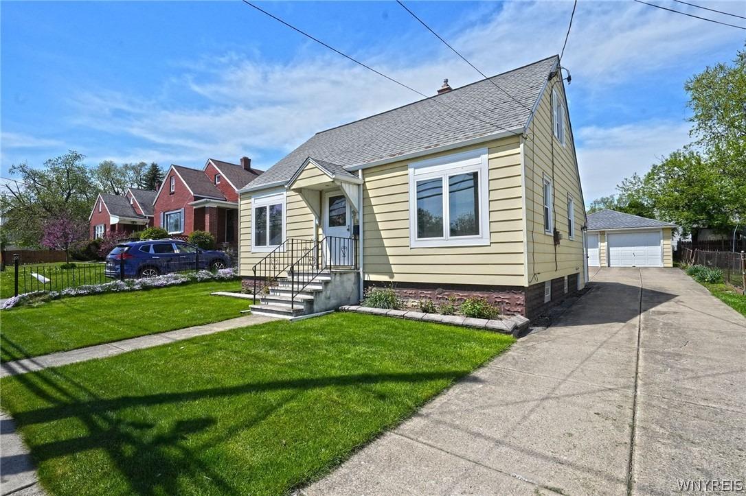 Orchard Ave, Buffalo, NY 14219