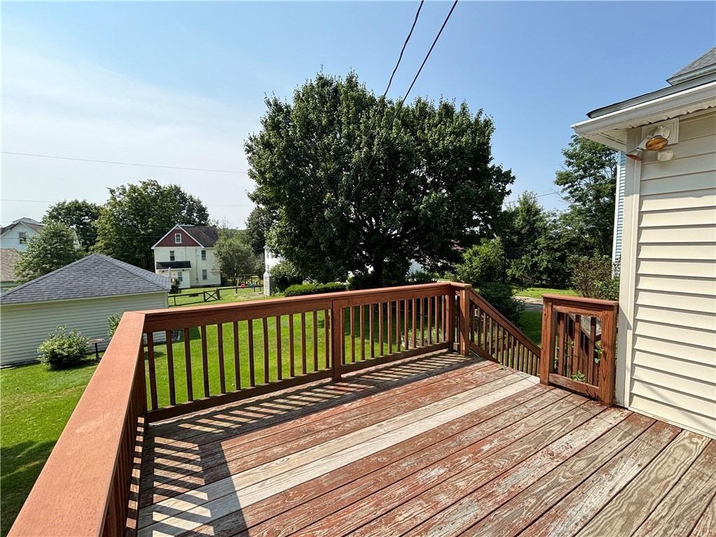 Hemlock Ave, Kane, PA 16735