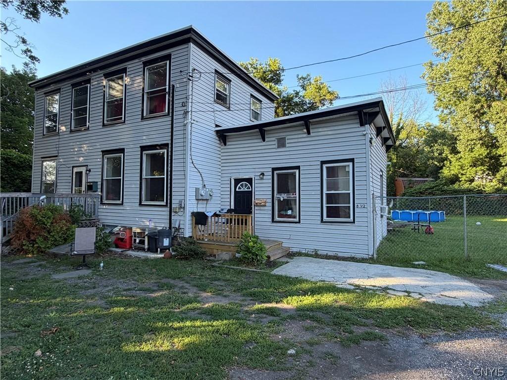 1/2 Noyes St, Utica, NY 13502