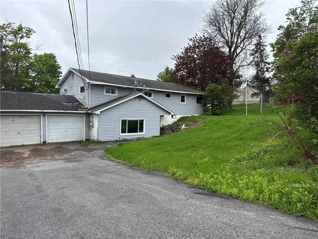Hilltop Dr, Phoenix, NY 13135