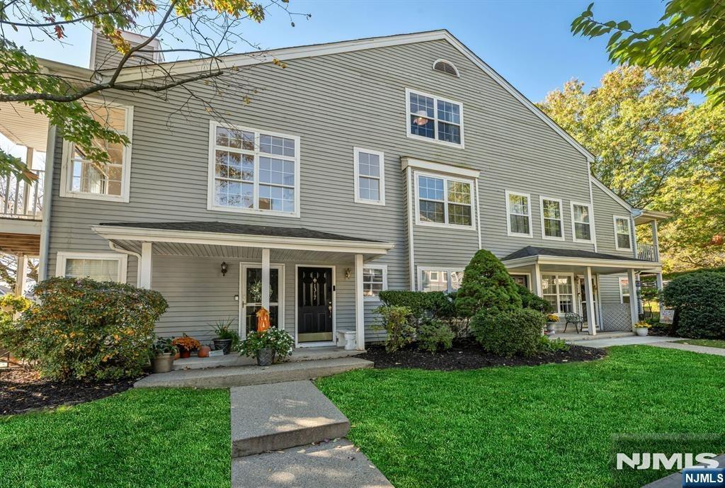 Paddington Rd, Mahwah, NJ 07430