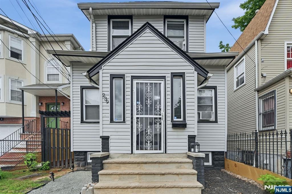 S 19th St, Newark, NJ 07103