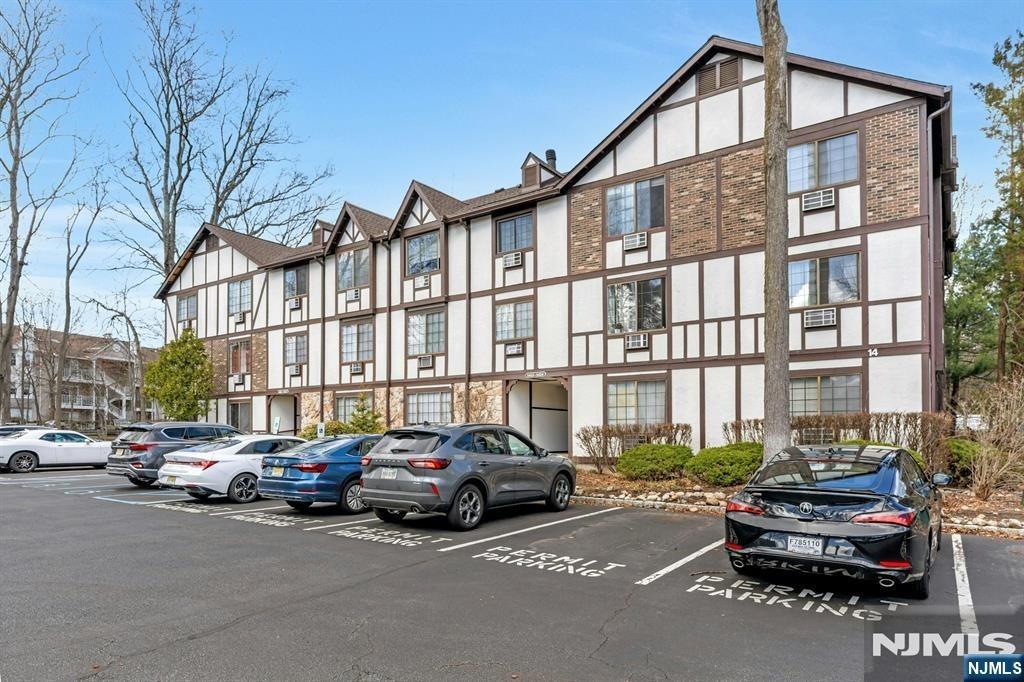 Faulkner Ct, Mahwah, NJ 07430