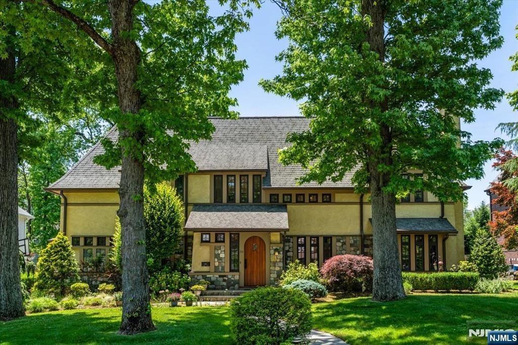Winthrop Rd, Teaneck, NJ 07666