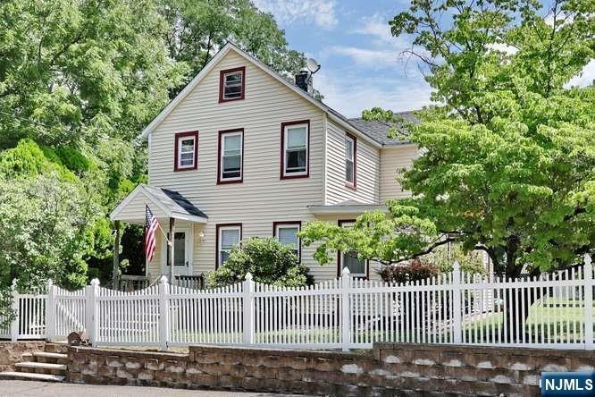 New St, Butler, NJ 07405