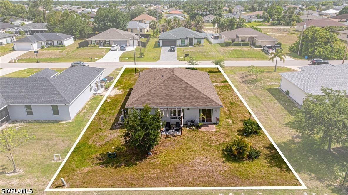 Ne 35th Ln, Cape Coral, FL 33909