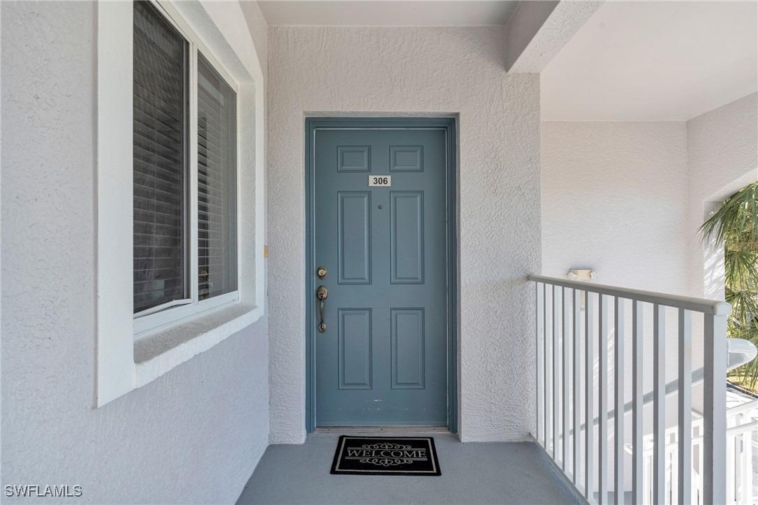 Regal Heron Cir, Naples, FL 34104