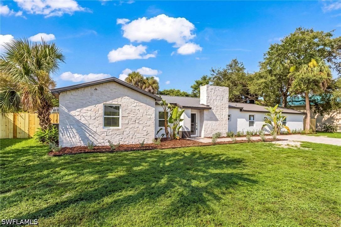 Coconut Dr, Fort Myers, FL 33901
